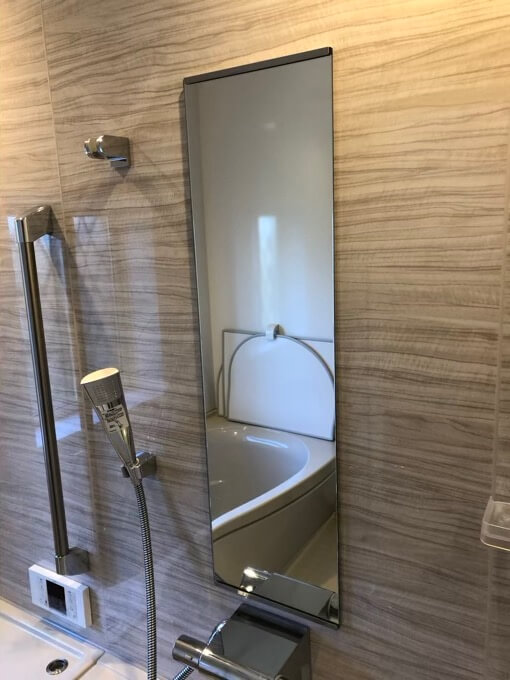 トクラスシステムバスの鏡