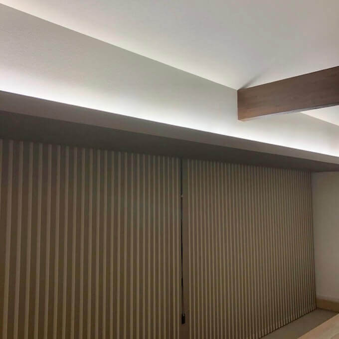 明るさ最大に調整すると、まぶしいくらい