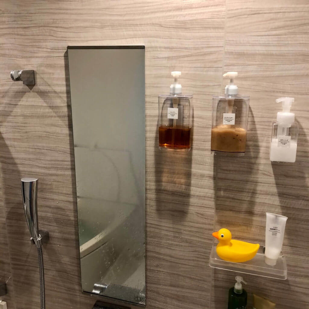 浮かせる収納は見た目スッキリ